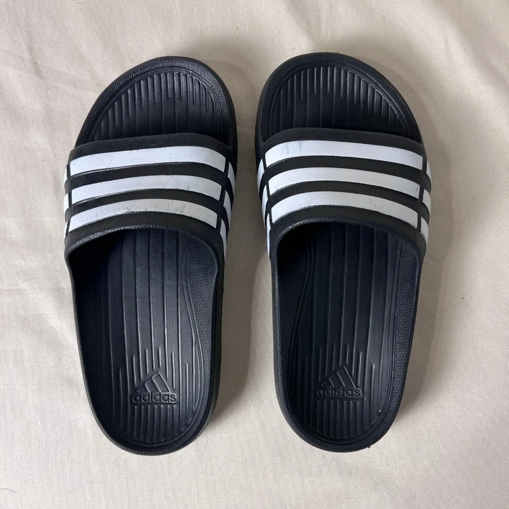 adidas kids duramo